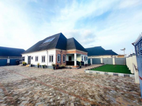 Bungalow in Benin